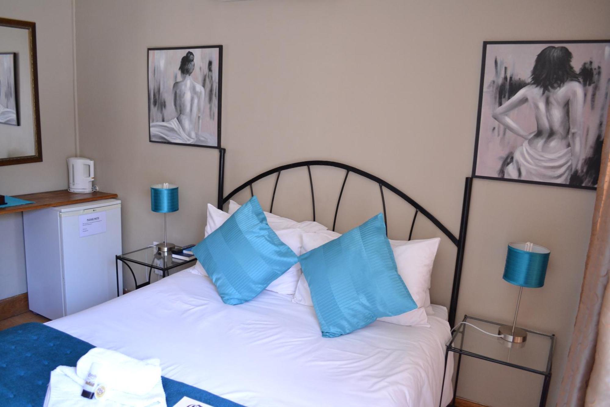 Castello Guesthouse Vryburg Екстериор снимка