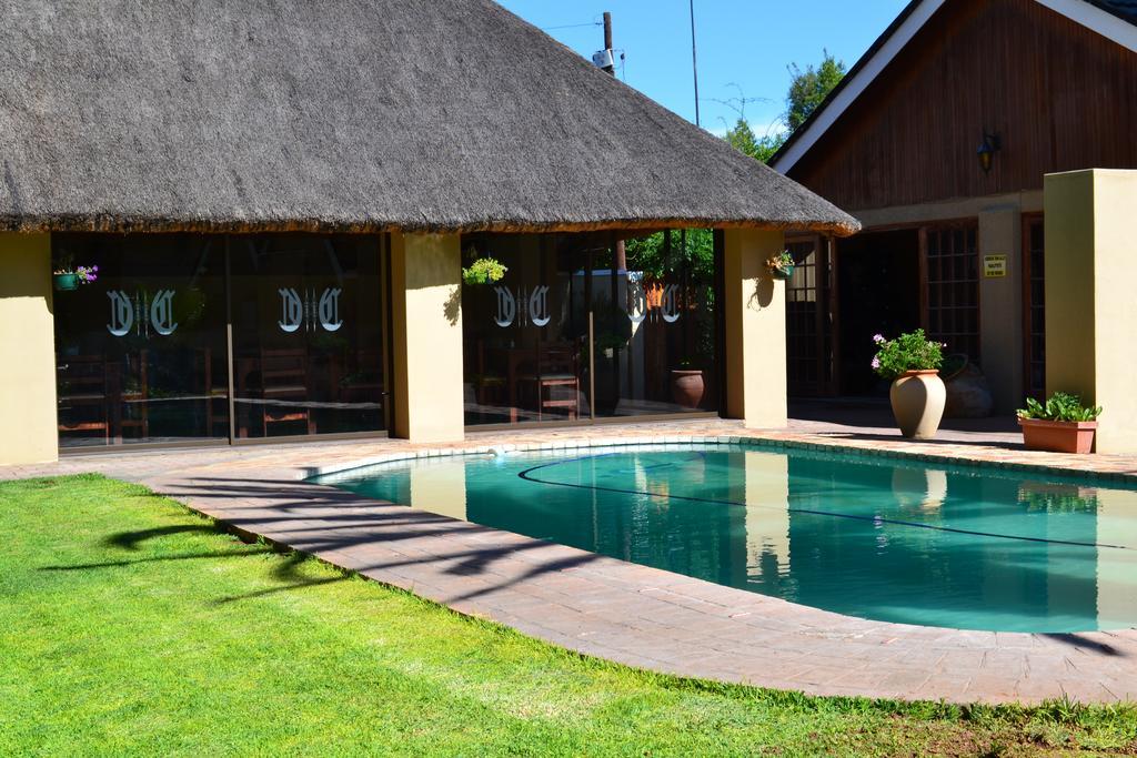 Castello Guesthouse Vryburg Екстериор снимка